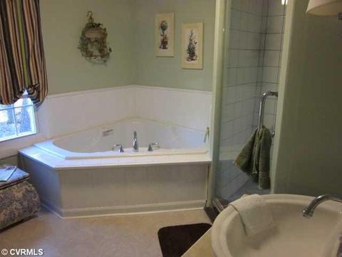 2972 Three Chopt Rd, Gum Spring, VA 23065 photo 9