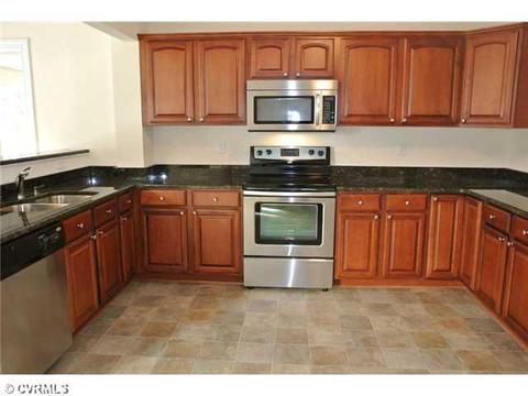 7131 Sunset Dr, Mechanicsville, VA 23111 photo 2