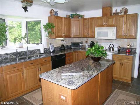 3769 Forest Grove Rd, Sandy Hook, VA 23153 photo 3