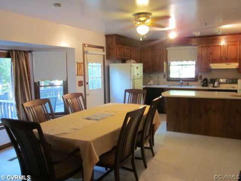 19916 Harris Dr, Sutherland, VA 23885 photo 2