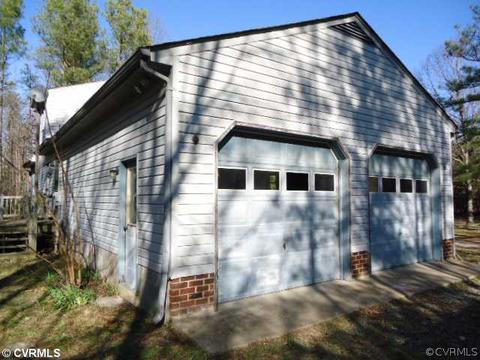 8406 Middle Loop, Richmond, VA 23235 photo 2