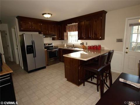 11621 Featherstone Ct, Midlothian, VA 23113 photo 3