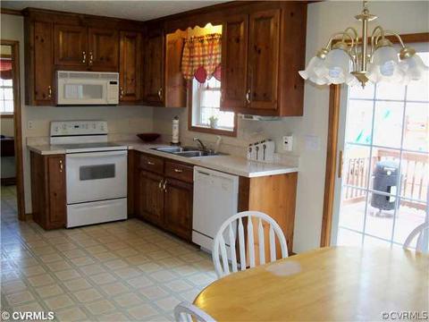 459 Courtney, Aylett, VA 23009 photo 3
