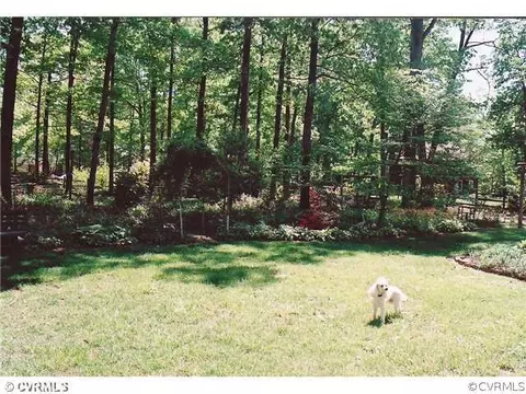 349 Wallingham Dr, Midlothian, VA 23114 photo 2
