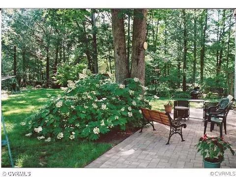 349 Wallingham Dr, Midlothian, VA 23114 photo 4