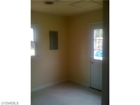 3119 Brookforest Rd, Midlothian, VA 23112 photo 2