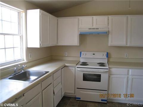8510 Middle Loop, Richmond, VA 23235 photo 2