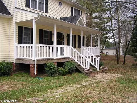 651 Conduit Rd, Colonial Heights, VA 23834 photo 2