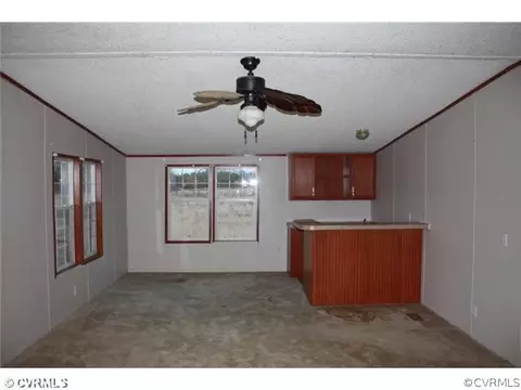 8860 Hobbs Mill Rd, Wilsons, VA 23894 photo 10