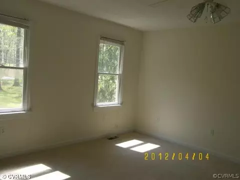 9865 Knobs Hill Rd, Amelia Court House, VA 23002 photo 6