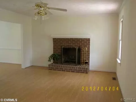 9865 Knobs Hill Rd, Amelia Court House, VA 23002 photo 3