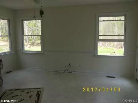 9865 Knobs Hill Rd, Amelia Court House, VA 23002 photo 5