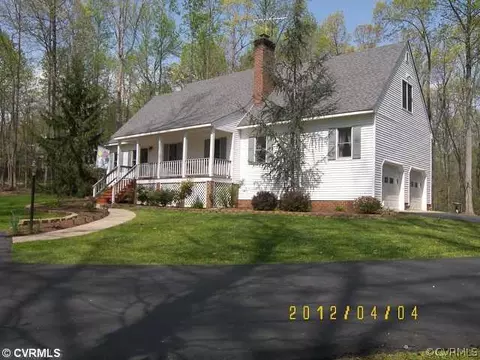 9865 Knobs Hill Rd, Amelia Court House, VA 23002 photo 1