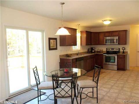 6345 Walnut Tree Dr, Powhatan, VA 23139 photo 9