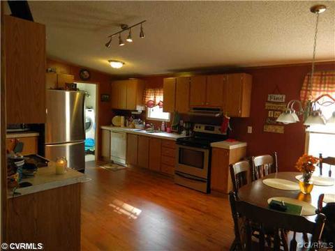 19140 S Crater Rd, Carson, VA 23830 photo 3