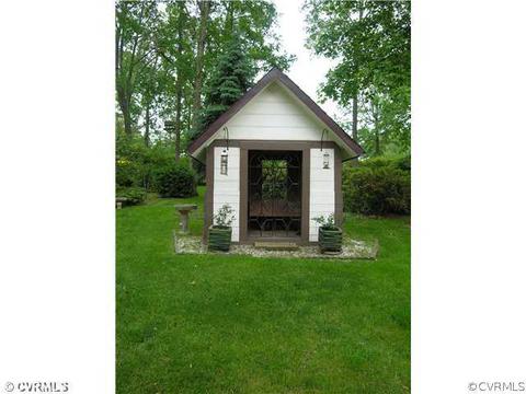 307 Rollingview Dr, Sandston, VA 23150 photo 9