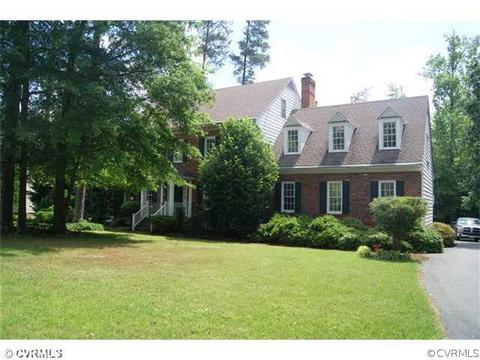 5703 Maple Brook Dr, Midlothian, VA 23112 photo 1
