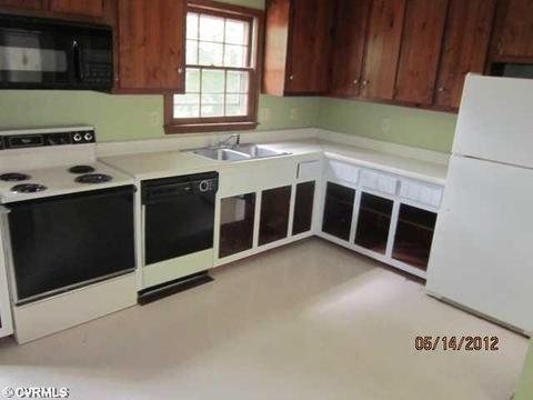 3112 Speeks Dr, Midlothian, VA 23112 photo 3