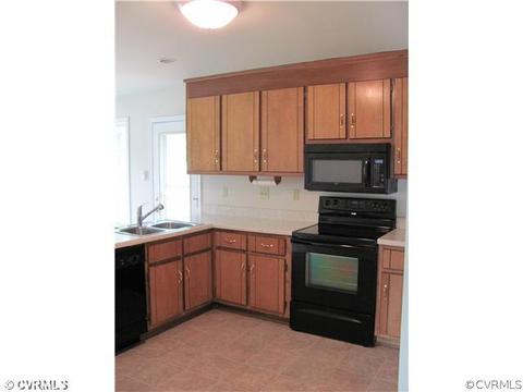 5000 Nighthawk Ct, Midlothian, VA 23112 photo 2