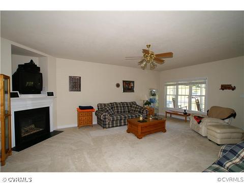 96 Carlton Ct, Aylett, VA 23009 photo 3