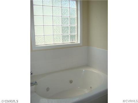 654 Krim Point Loop, Midlothian, VA 23114 photo 11