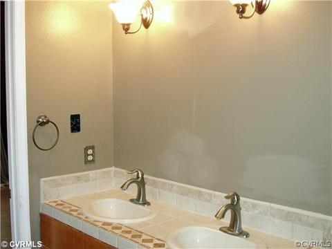 14202 Spring Gate Rd, Midlothian, VA 23112 photo 9