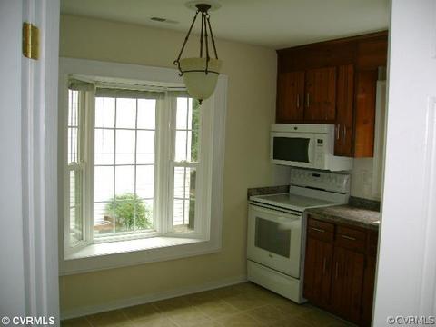 5809 Mill Spring Ln, Midlothian, VA 23112 photo 3