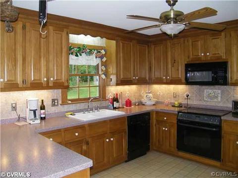1501 Darrell Dr, Midlothian, VA 23114 photo 2