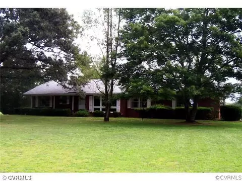 6908 Grubby Rd, Wilsons, VA 23894 photo 1