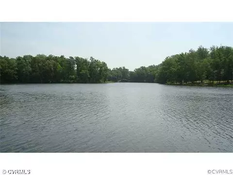 6721 Bridgeforth Ln, Amelia Court House, VA 23002 photo 2