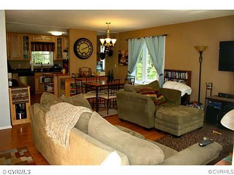 9112 Patrick Henry Rd, Ashland, VA 23005 photo 2