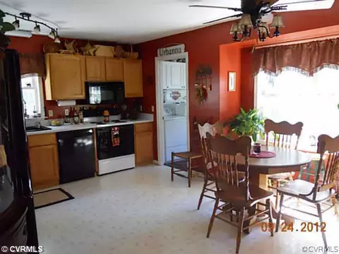 1046 Jackson Rd, Bumpass, VA 23024 photo 5