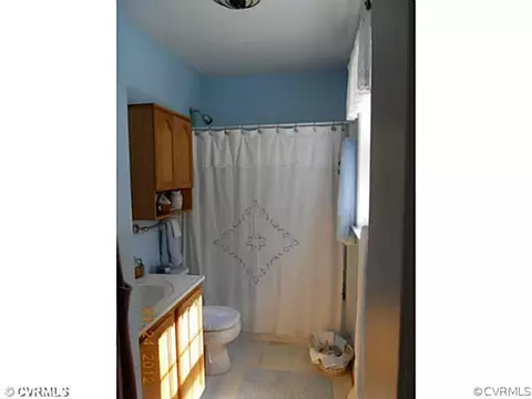 1046 Jackson Rd, Bumpass, VA 23024 photo 8