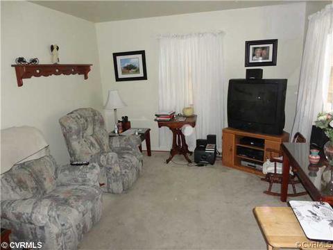 2941 Delfin Rd, Midlothian, VA 23112 photo 3