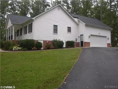 19915 Whisper Ct, Sutherland, VA 23885 photo 3