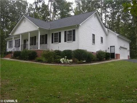 19915 Whisper Ct, Sutherland, VA 23885 photo 1
