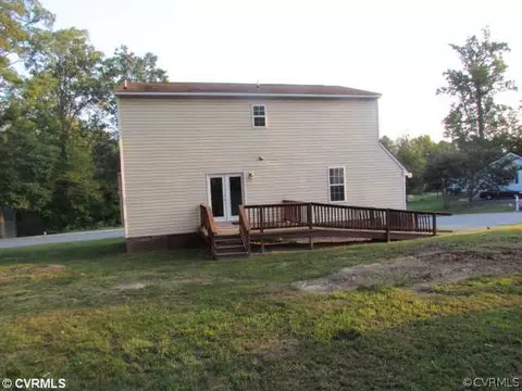 7200 Pineleaf Dr, Ampthill, VA 23234 photo 3