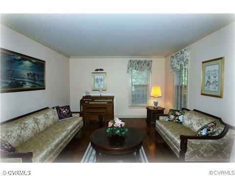 2000 Winterfield Rd, Midlothian, VA 23113 photo 2