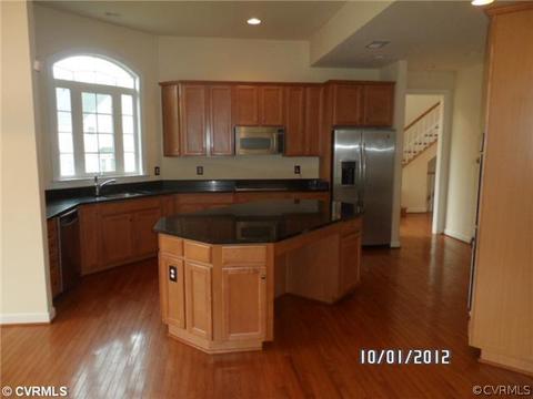 3353 Lady Catherine Cir, Triangle, VA 22172 photo 4