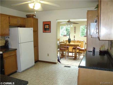 3025 Speeks Dr, Midlothian, VA 23112 photo 4