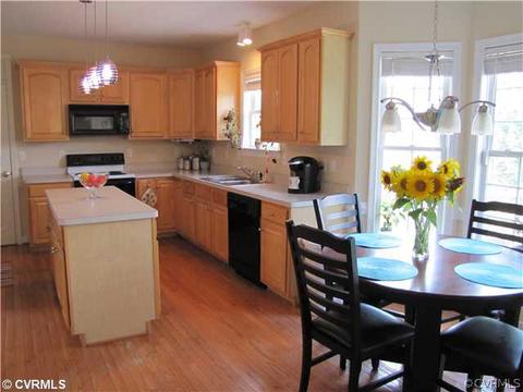 6078 Havenview Dr, Mechanicsville, VA 23111 photo 4