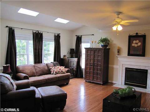 6078 Havenview Dr, Mechanicsville, VA 23111 photo 2