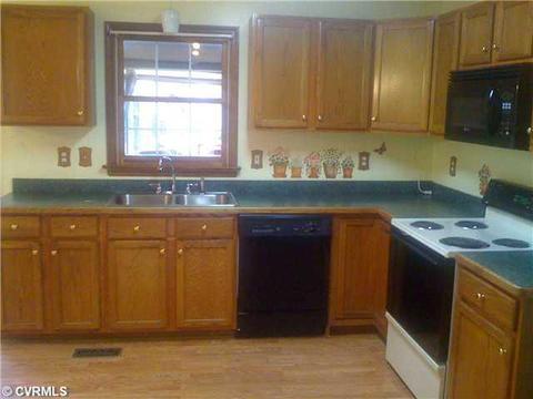 76 Mayfair Trce, Aylett, VA 23009 photo 3