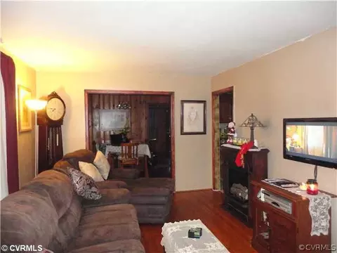 4121 Lee Dr, Petersburg, VA 23803 photo 3