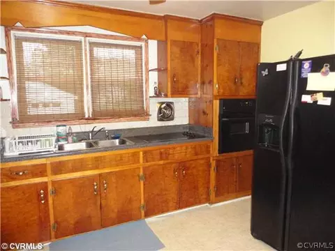 4121 Lee Dr, Petersburg, VA 23803 photo 4