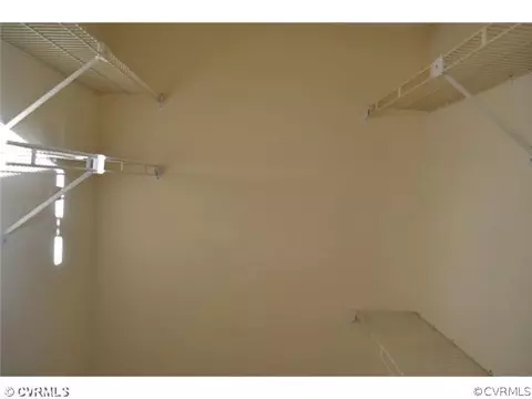 477 E Lake Cir, Chesapeake, VA 23322 photo 16