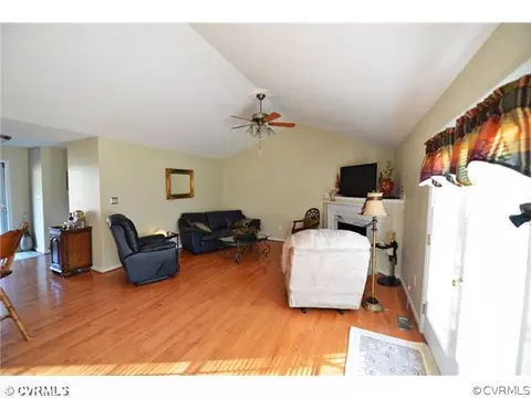 111 Pollard Pl, Aylett, VA 23009 photo 4