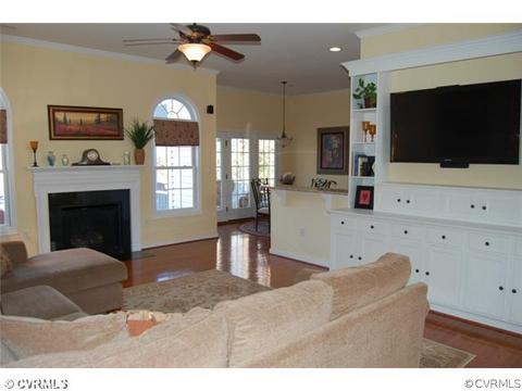 9612 Brading Ln, Midlothian, VA 23112 photo 3