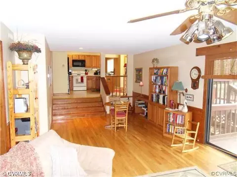 9104 Berry Patch Dr, Chesterfield, VA 23832 photo 12
