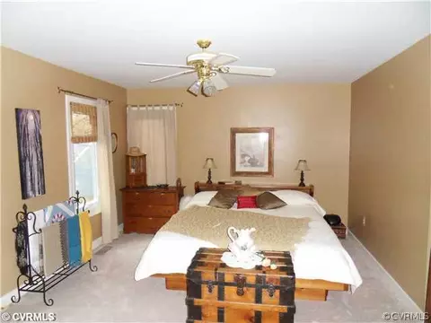 9104 Berry Patch Dr, Chesterfield, VA 23832 photo 18